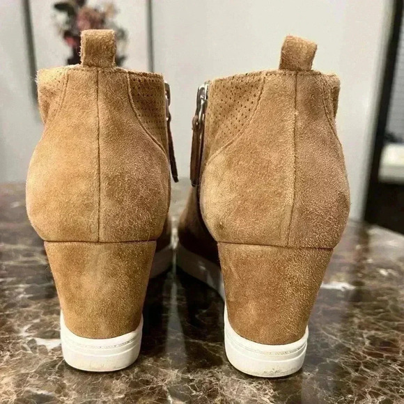 Linea Paolo - Anna - Low Heel Designer Platform Wedge Sneaker- Tan Suede SZ 7.5 - Picture 6 of 9